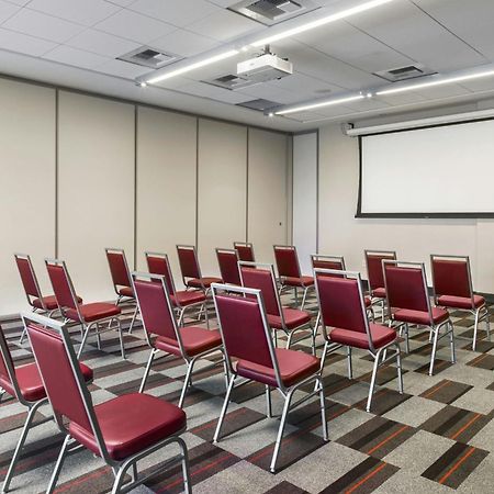 Four Points By Sheraton At Phoenix Mesa Gateway Airport Buitenkant foto