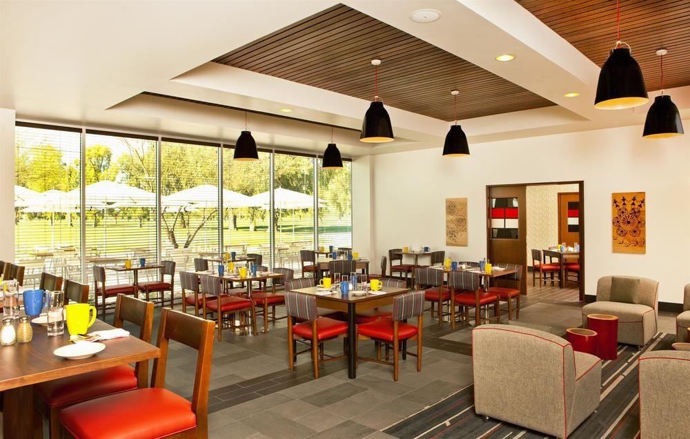 Four Points By Sheraton At Phoenix Mesa Gateway Airport Buitenkant foto
