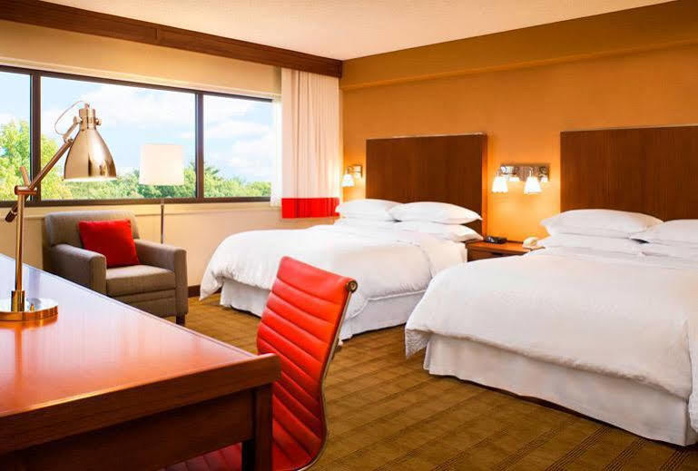 Four Points By Sheraton At Phoenix Mesa Gateway Airport Buitenkant foto